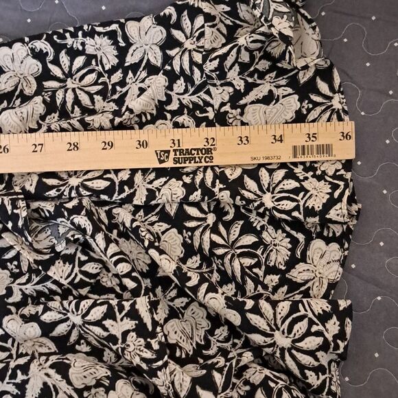 Loft Outlet Wrap around ruffle v neck dress size Large - Picture 5 of 5